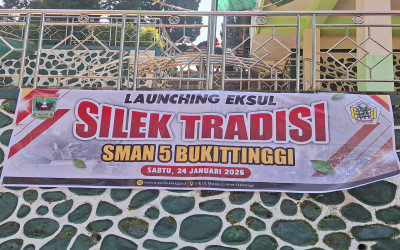Launching Silek Tradisi se-Sumatera Barat di SMA Negeri 5 Bukittinggi